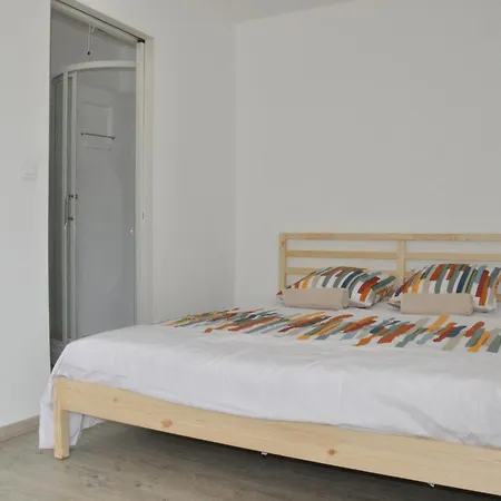 Appartement De La A La Fosse A L'ane